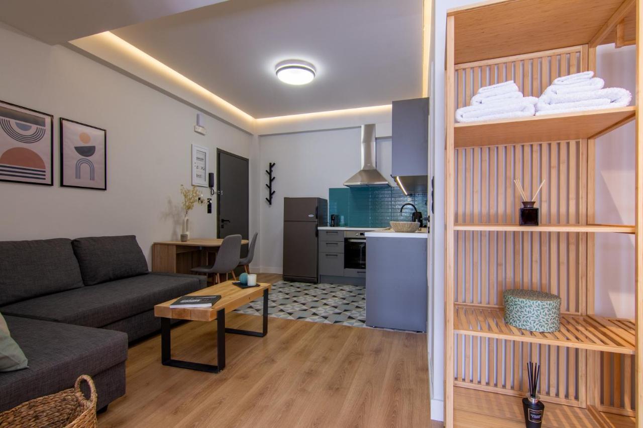 Studio 48, Cozy Apartment In Kalamata City Center Ngoại thất bức ảnh