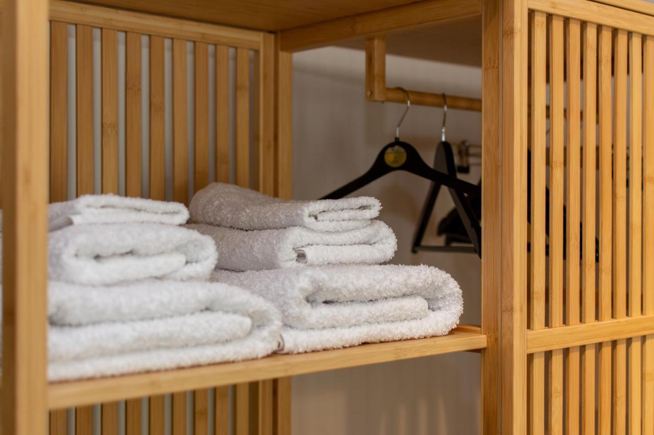 Studio 48, Cozy Apartment In Kalamata City Center Ngoại thất bức ảnh